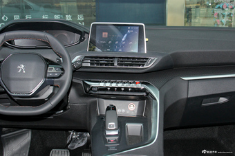 2017款标致5008 1.6T自动350THP精英版7座