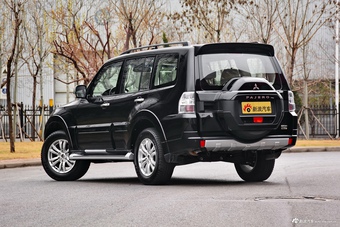 2016款帕杰罗V97 3.8L V6 GLS中东版