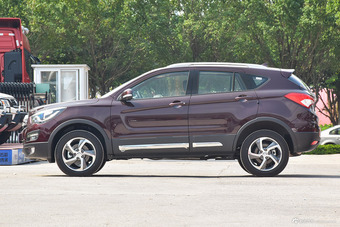 2017款海马S5强动力版1.5T自动尊贵型