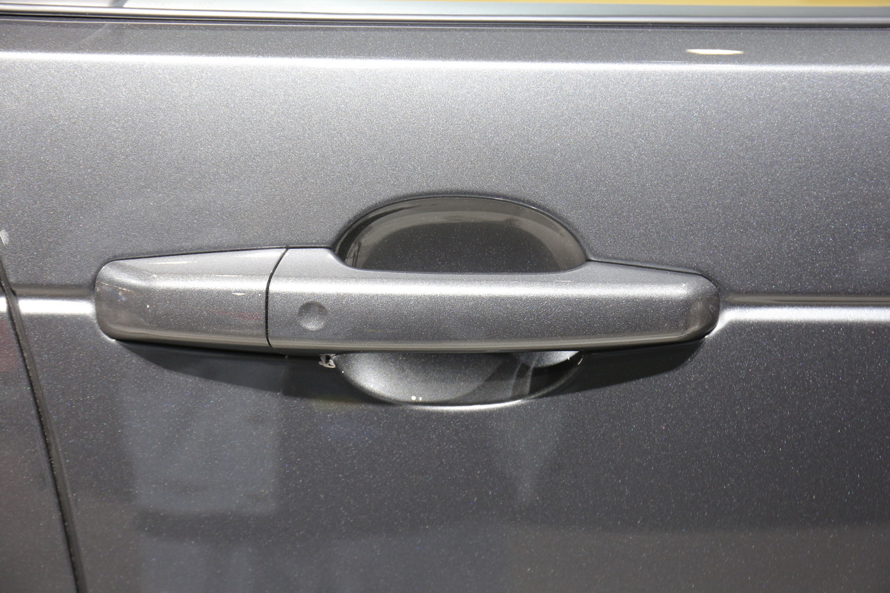 2018广州车展实拍：路虎发现