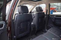 2016款 野马汽车 T70  1.8L 手动精英款 波尔多红