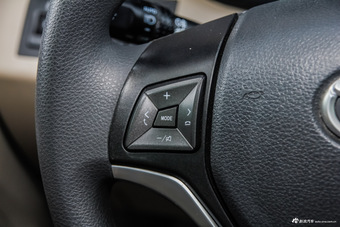 2015款英致737 1.5L手动豪华导航版