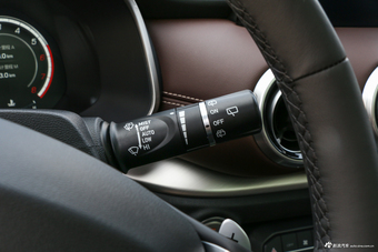 2018款WEY VV6 2.0T自动四驱旗舰型