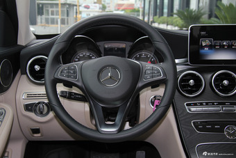 2017款改款奔驰C级C200L 2.0T自动运动版