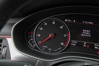 2017款奥迪A6 2.0T自动Avant Sport运动型