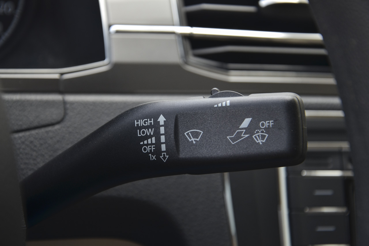 2017款桑塔纳浩纳1.6L自动豪华版