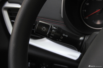 2018款瑞风R3 1.6L手动豪华型