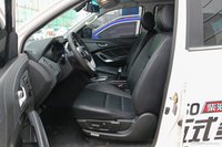 2017款驭胜S350 2.0T自动两驱柴油超豪华版5座