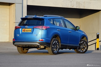 2016款RAV4荣放 2.5L自动四驱尊贵版