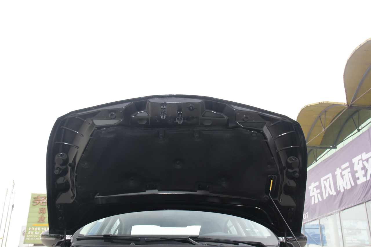 2018款东风标致408改款1.8L自动豪华版