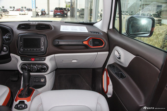 2016款自由侠1.4T自动智能版