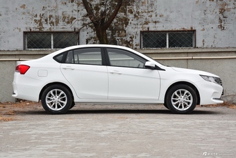 2019款东南A5翼舞 1.5L手动豪华版国V