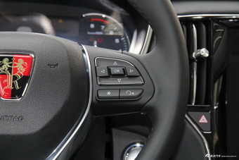 2018款荣威RX5 1.5T 20T自动两驱互联网智尊版