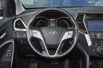 2015款全新胜达2.0T自动两驱智能型 5座