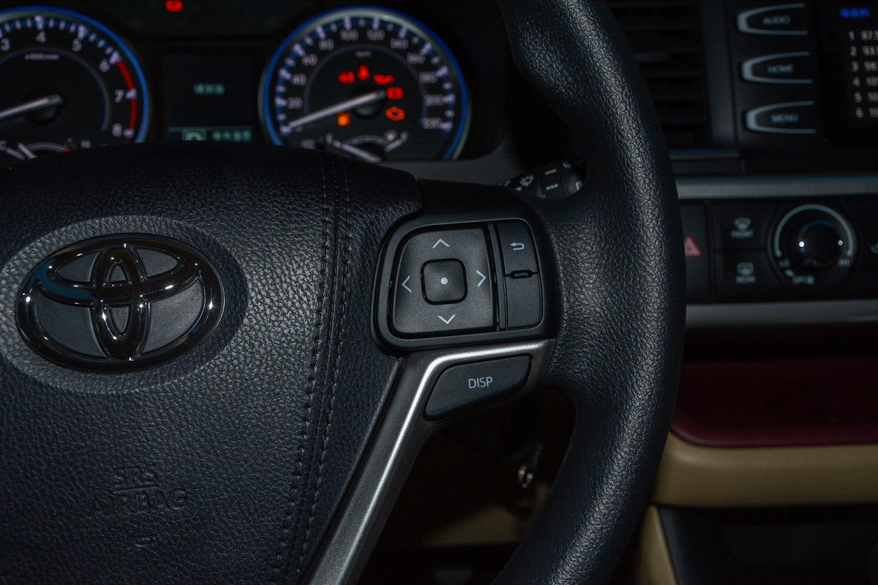 2017款汉兰达2.0T自动四驱精英版7座