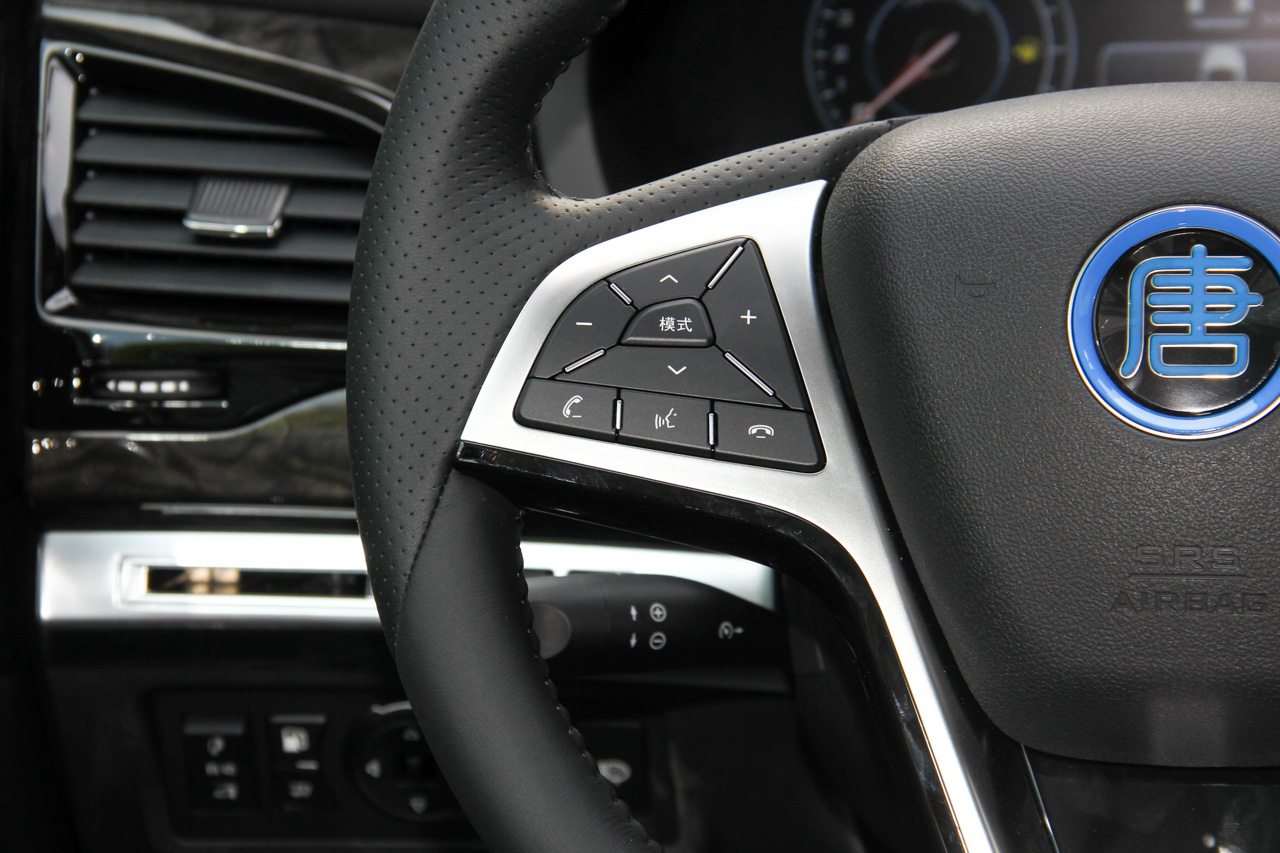 	2017款比亚迪唐100 2.0T