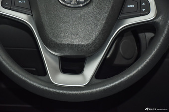 2015款骏派D60 1.5L手动技术型