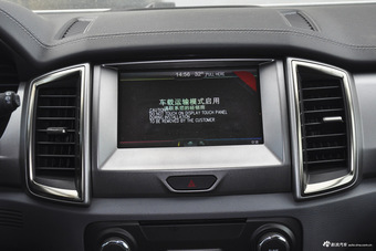 2016款撼路者2.2T手动四驱豪华版柴油