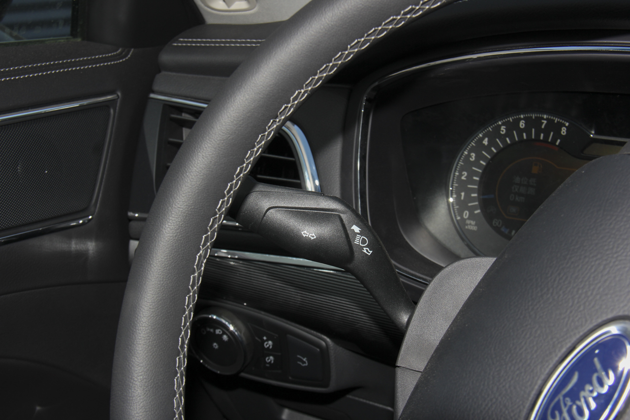 2018款金牛座2.0T自动卓越型EcoBoost 245