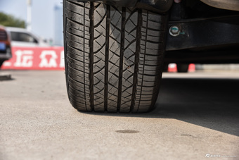 2015款索纳塔九 1.6T自动 DLX尊贵型