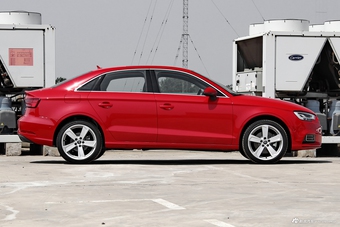 2017款奥迪A3 2.0TSportback 40 TFSI 风尚型