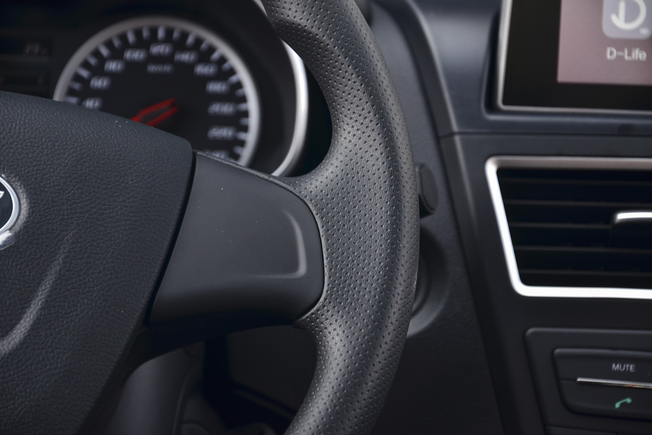 2017款奔腾X40 1.6L手动豪华型