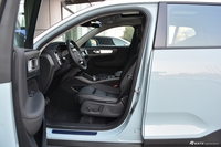 2019款沃尔沃XC40 2.0T四驱子夜亚马逊蓝T4