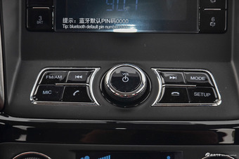 2017款长安CS15 1.5L自动豪华天窗版