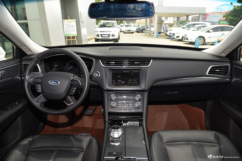 2015款金牛座2.0T自动时尚型 铂钻白