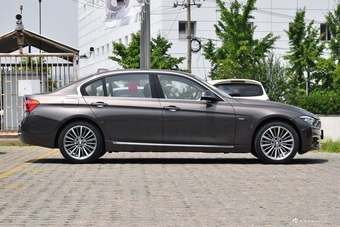 2018款宝马3系2.0T自动320Li 领先型豪华套装