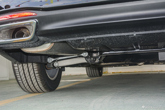 2017款传祺GA8 2.0T 320T自动至尊版