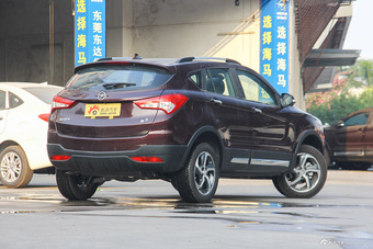 2015款海马S5 1.6L手动智能豪华型