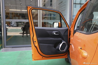 2018款自由侠1.4T自动劲能版互联网大屏版