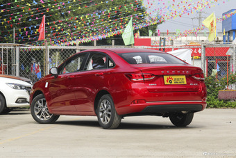 2018款北汽绅宝D50 1.5L手动尊贵智驾版