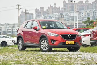2015款马自达CX-5 2.0L自动两驱都市型 魂动红