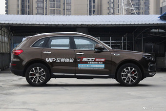 2016款众泰T600 1.5T手动尊贵型运动版