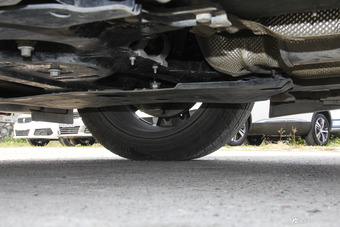 2017款标致4008 1.8T自动380THP豪华GT版