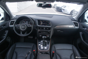 2017款奥迪Q5 2.0T自动40TFSI舒适型图片