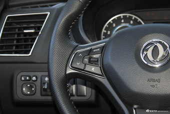 2018款风光S560改款 1.8L CVT尊贵型5座