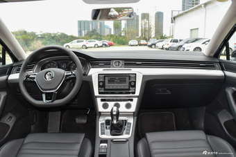 2018款迈腾1.4T自动280TSI DSG越享型