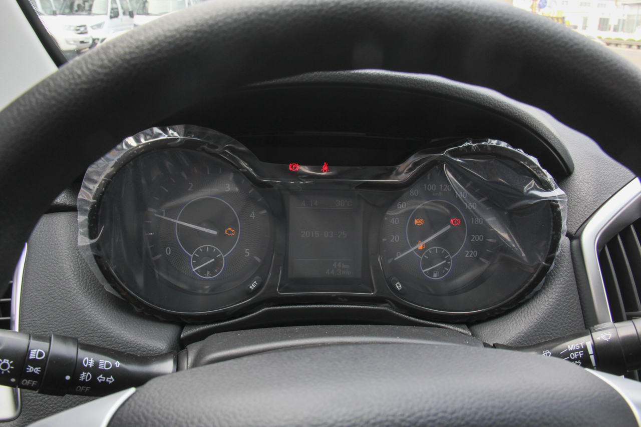 2017款域虎7 2.4T手动柴油两驱豪华版JX4D24A5L