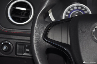 2016款中华V3 1.5L手动舒适型