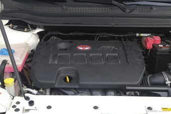 2016款骏派D60 1.8L自动尊贵型