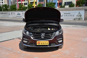 2017款宝骏560 1.5T DCT旗舰型7座
