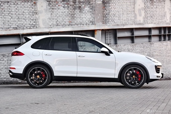 2016款卡宴Turbo 4.8T自动