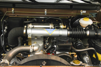 2015款小老虎2.4T手动精英版大双排4D25