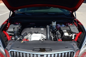 2017款昂科威2.0T自动四驱领先型28T