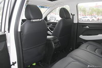 2018款宝骏530 1.8L自动豪华型