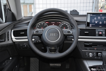 2018款奥迪A7 2.0T自动40TFSI quattro技术型