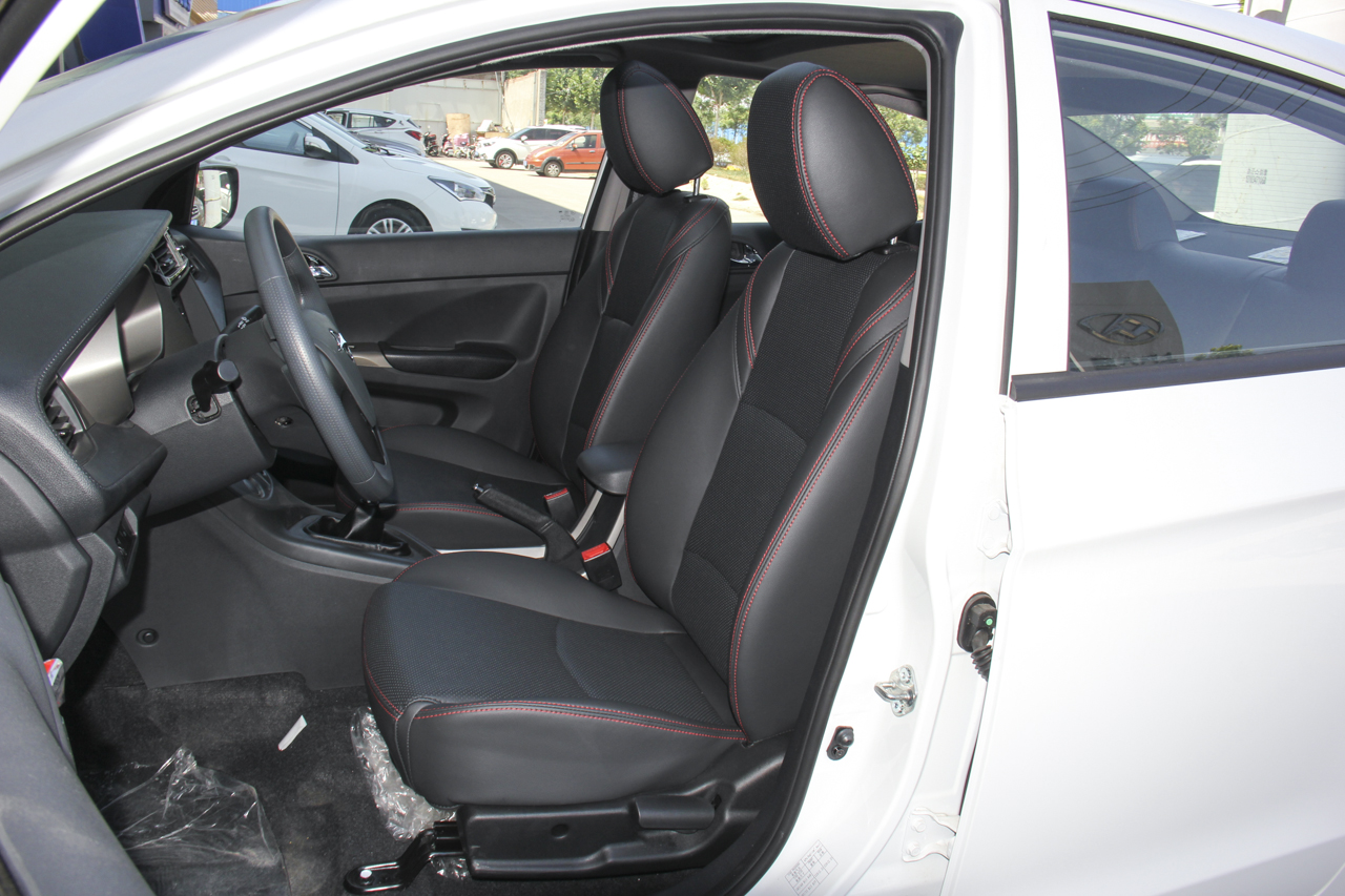 2017款海马M3 1.5L手动豪华型